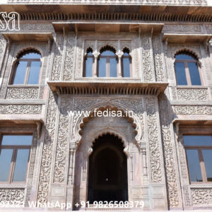 Classic House Design with Beautiful Front Elevation No-678