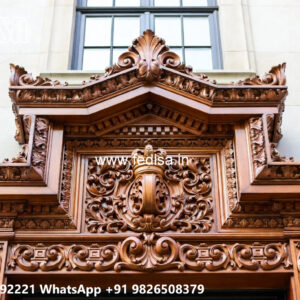 Classic House Design with Rich Traditional Charm No-1186