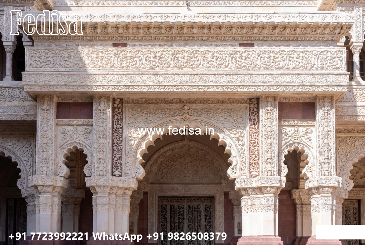 Classic House Design with Beautiful Open Courtyard No-1619