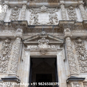 Classic House Design with Timeless Exterior Charm No-2060