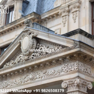Classic House Design with Elegant Vintage Interiors No-2092