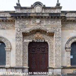 Classic Villa Design with Elegant Outdoor Garden No-2663