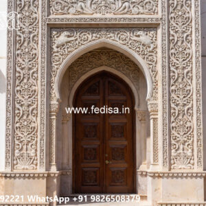Classic House Design with Beautiful Garden Landscape No-2871