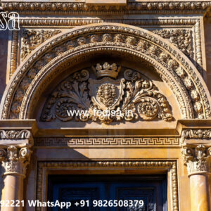 Classic House Design with Artistic Wall Decor No-2879
