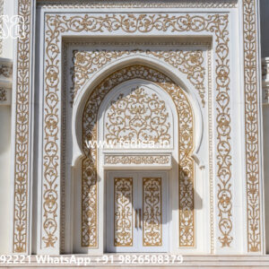 Classic House Design with Beautiful Exterior Gardens No-2989