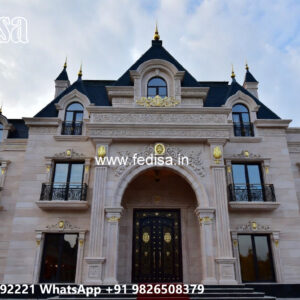 Classic House Design with Rich Wooden Interiors No-6045