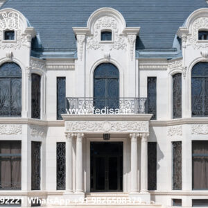Classic House Design with Elegant Front Yard Ideas No-6948