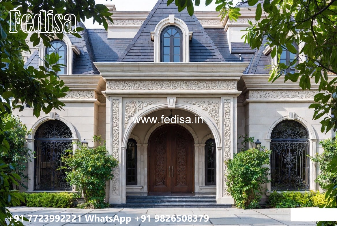 Classic Villa Design with Spacious Luxury Bedrooms No-9406