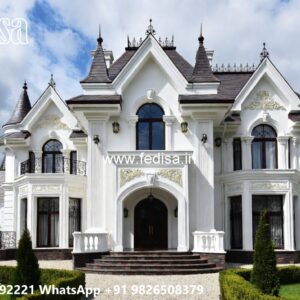 Classic House Design with Stylish Royal Interiors No-11938